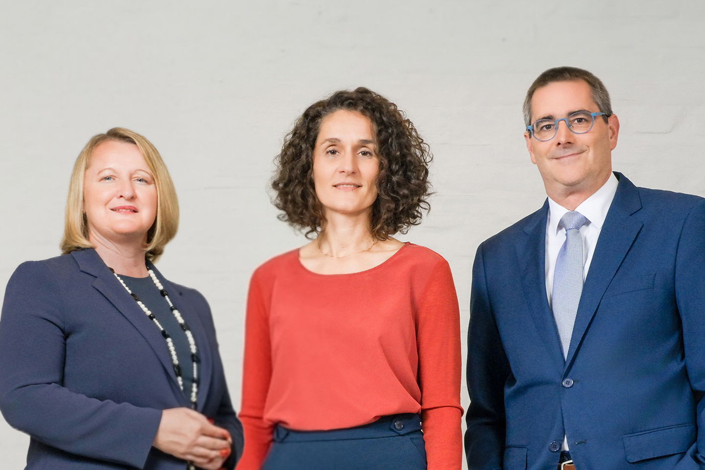 © Wilke Die drei Bereichsleitungen des wohnfonds_wien